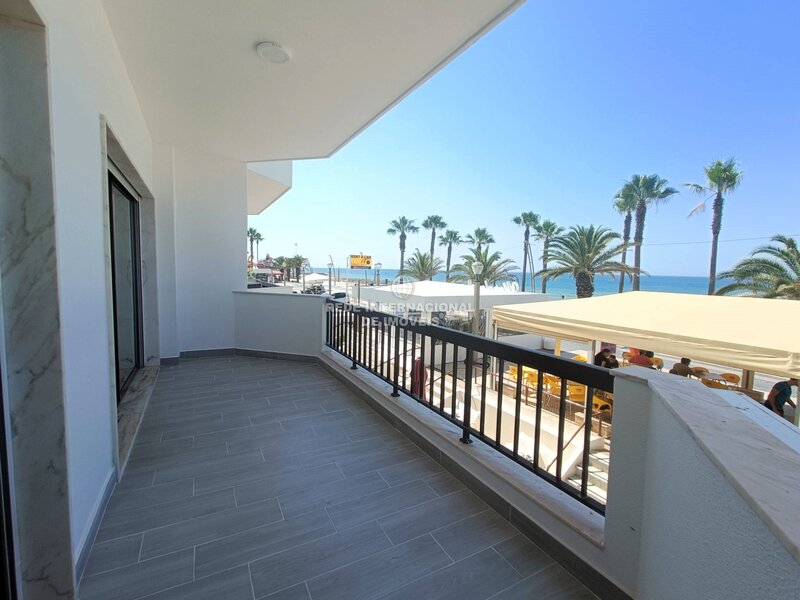 Apartamento T3 Avenida do Mar Quarteira Loulé - garagem, marquise, varanda
