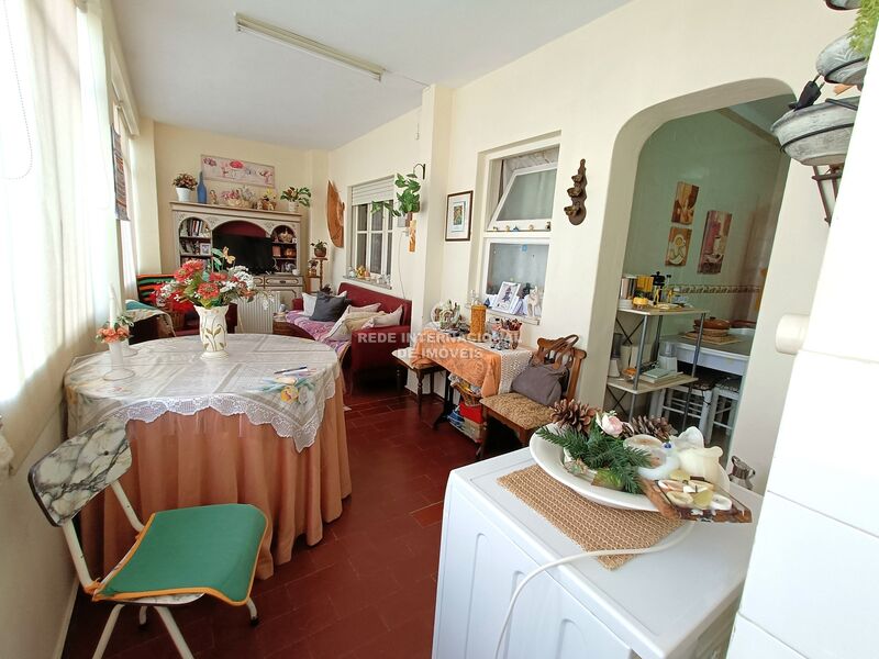 Apartamento T3 Quelfes Olhão - garagem, varanda, marquise