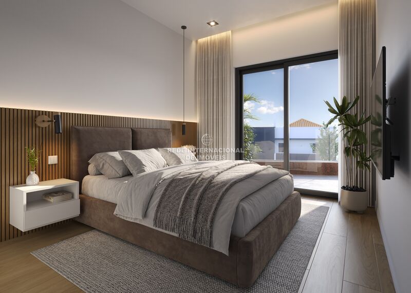 Apartamento T3 Colinas de Boavista Tavira - piso radiante, vista mar, jardim, piscina, ar condicionado, garagem, varanda