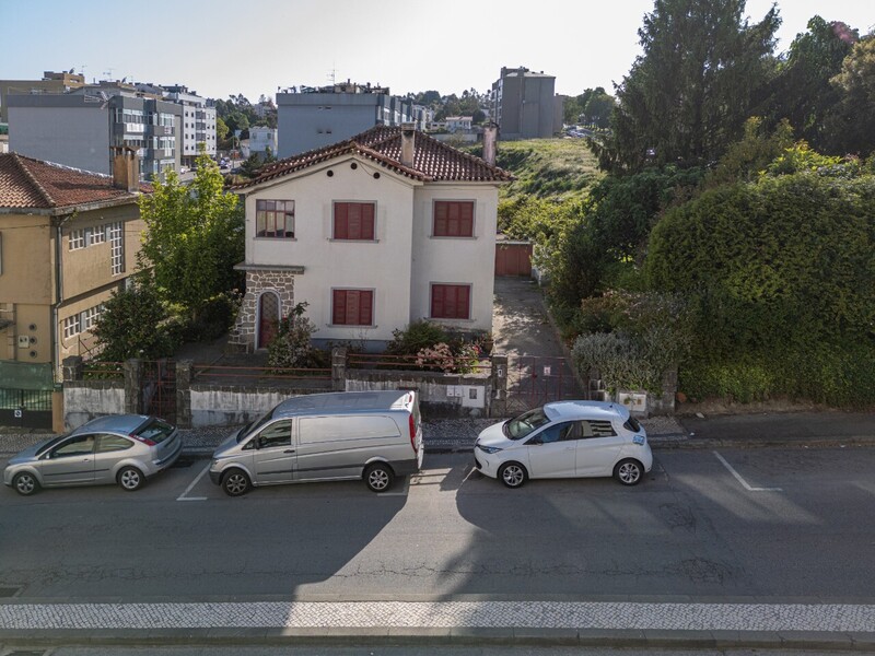 House 6 bedrooms São João da Madeira - gardens