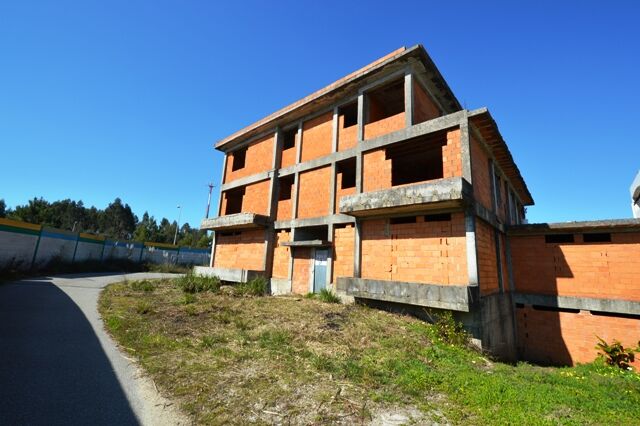 Land with 923sqm Nogueira da Regedoura Santa Maria da Feira