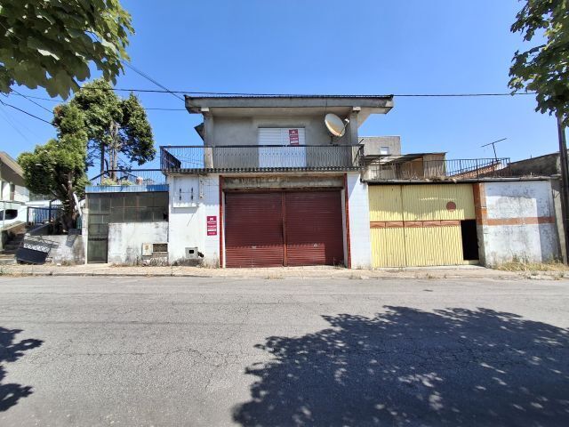 Moradia V4 Argoncilhe Santa Maria da Feira - garagem