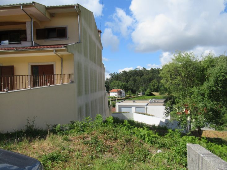 Land with 405sqm Cesar Oliveira de Azeméis