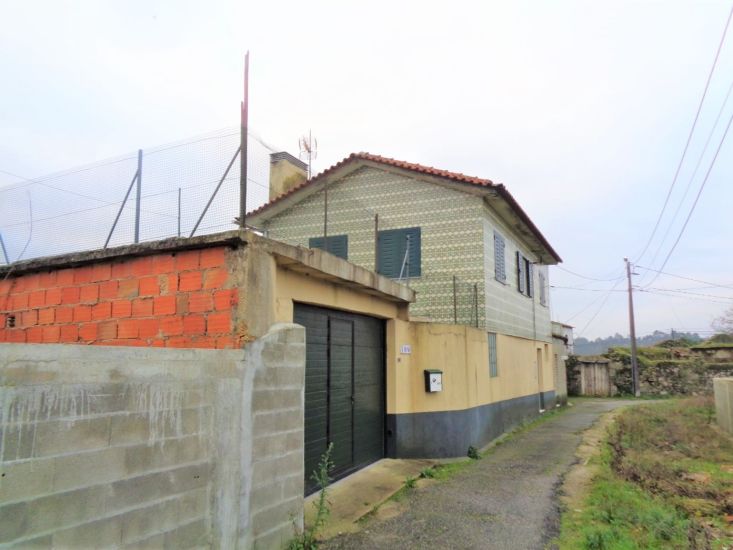 Moradia V4 Oliveira de Azeméis - arrecadação