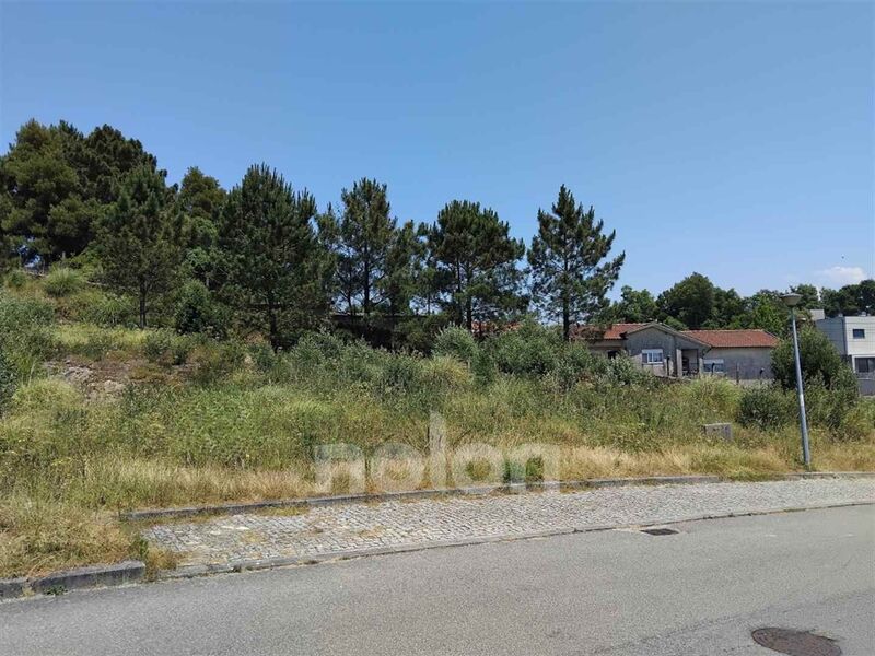 Land Urban with 304sqm Mozelos Santa Maria da Feira - easy access