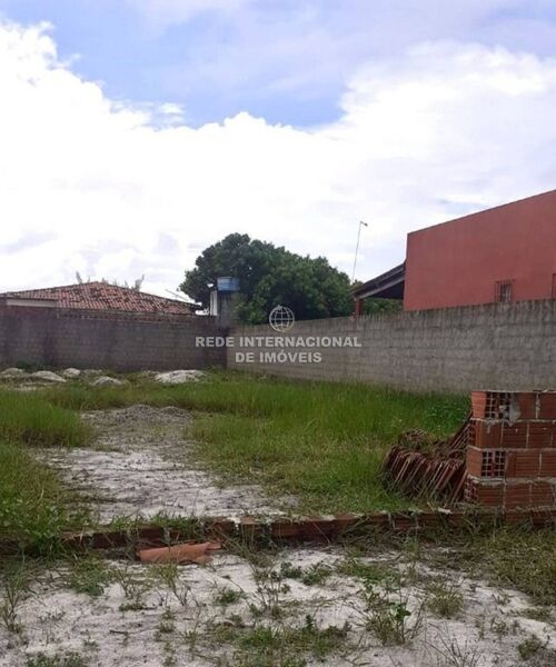 Terreno com 300m2 Centro Bayeux