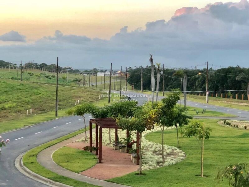 Land with 428sqm Centro Bayeux