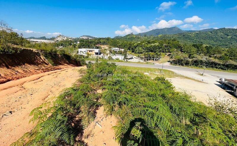 Terreno com 17000m2 Barracão Gaspar