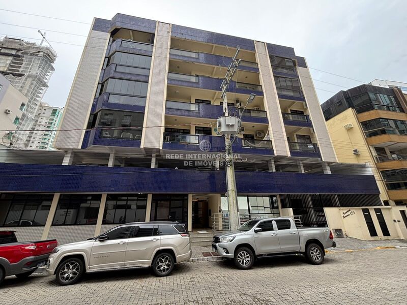 Apartamento T3 Meia Praia Itapema