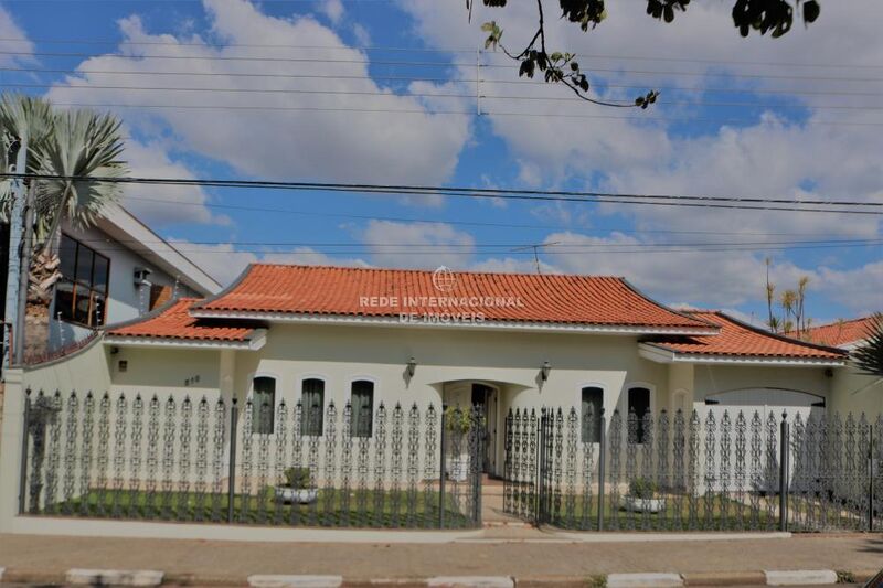 Casa/Vivenda V2 Vila Doutor Laurindo Tatuí - jardim
