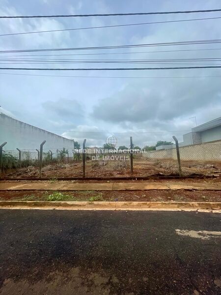 Terreno com 1000m2 Parque das Árvores Araras