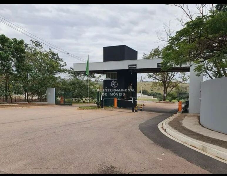 Land with 251.21sqm Tropicália Garden Boituva