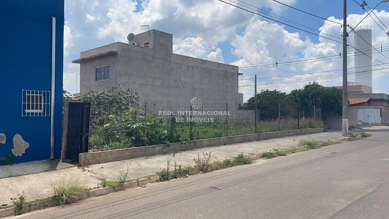 Terreno com 225.92m2 Residencial Faculdade Boituva