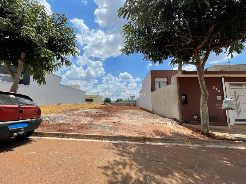 Land with 200sqm Portal Ville Jardins Boituva