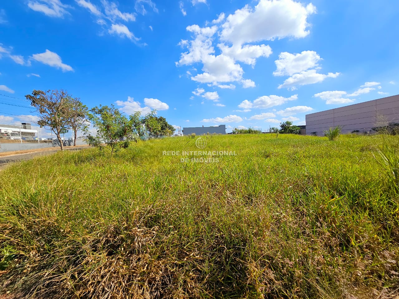 Land with 1789sqm Portal Ville Azaleia Boituva