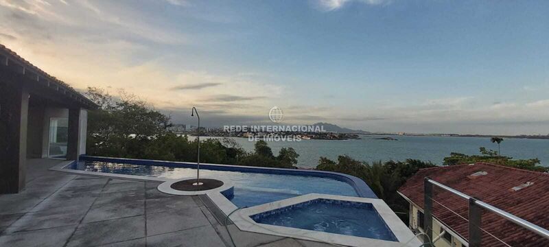 Casa/Vivenda V4 Praia da Costa Vila Velha - sauna, bbq