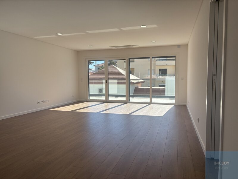 Apartamento T4 em Alcabideche