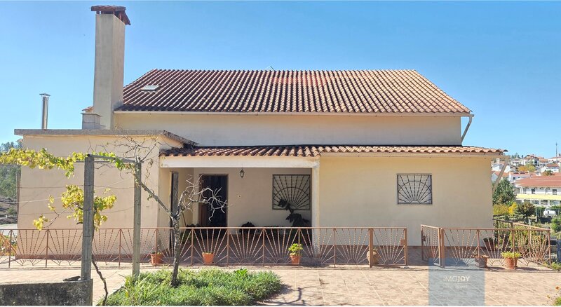 Moradia T5 em Vila de Rei