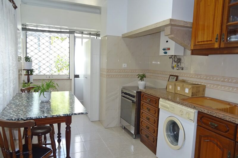 Apartment 2 bedrooms in the center Avenida Mouzinho de Albuquerque Penha de França Lisboa - furnished