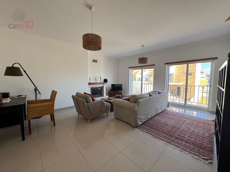 Apartamento T3 como novo, para venda na Atalaia, Montijo