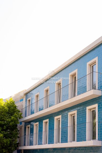Apartment T3 Alcântara Lisboa - garage, kitchen, store room, air conditioning, balcony