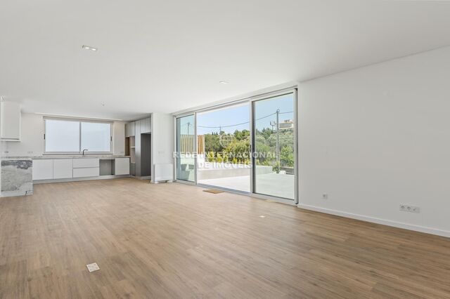 Moradia V3 Moderna no campo Atrozela Alcabideche Cascais - terraço, ar condicionado, jardim, condomínio privado, garagem, piscina