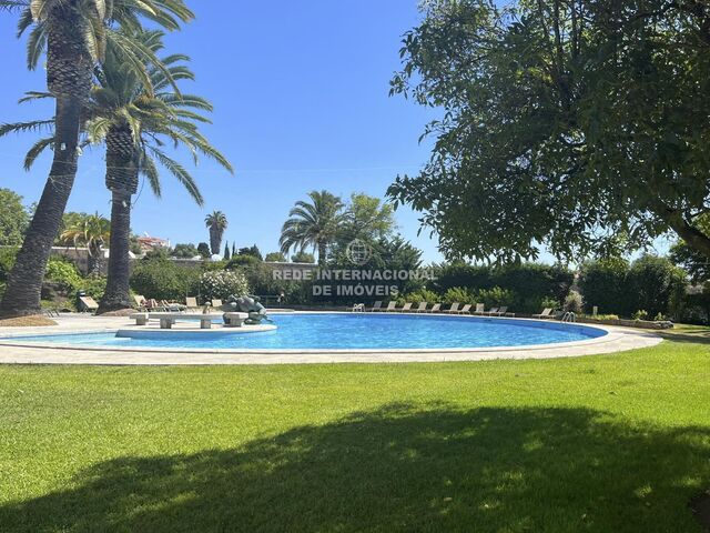 Apartment T1 in the center Cascais - garden, swimming pool, gated community