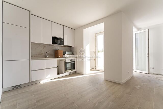 Apartamento T2 Avenida da Liberdade Santo António Lisboa - terraço, cozinha equipada