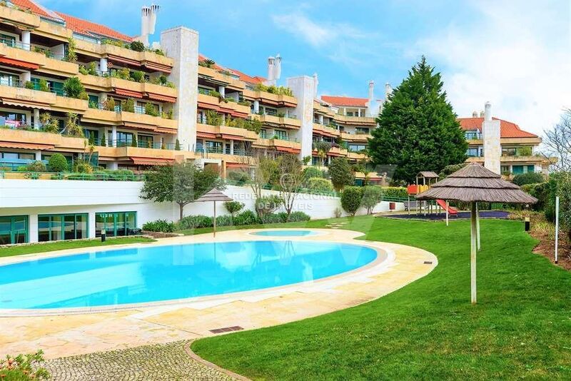 Apartment T5 Luxury Belas Sintra - central heating, store room, tennis court, air conditioning, gated community, swimming pool, balcony, terrace