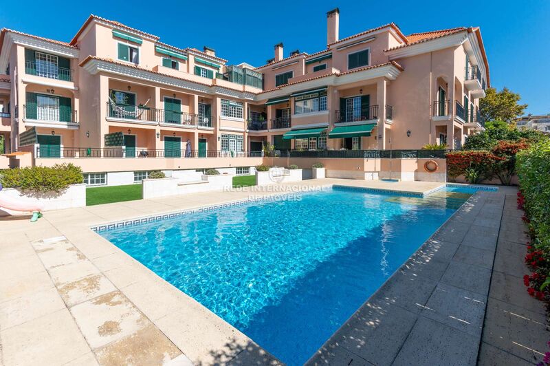 Apartment T3 in the center Cascais - store room, garden, swimming pool, barbecue, playground, fireplace, garage, balcony, gated community