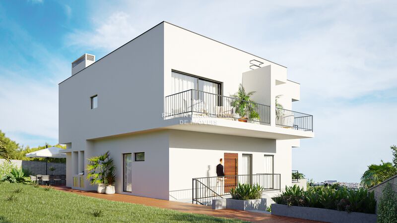 Land with approved project Oeiras - garage