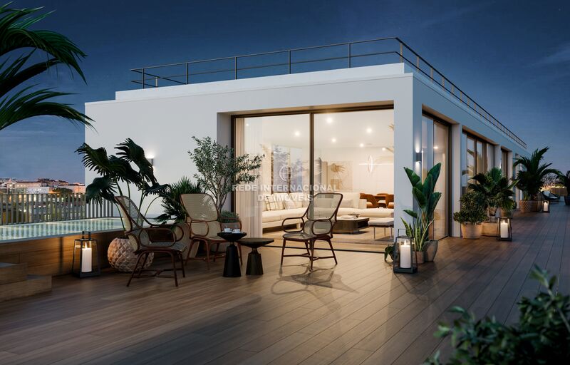 Apartamento T3 Duplex Santo António Lisboa - cozinha equipada, varandas, vidros duplos, jardim, isolamento acústico, piso radiante, isolamento térmico, terraço, garagem, arrecadação, piscina