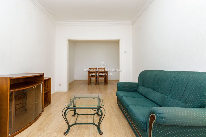 Apartment 2 bedrooms new Campolide Lisboa - marquee, balcony