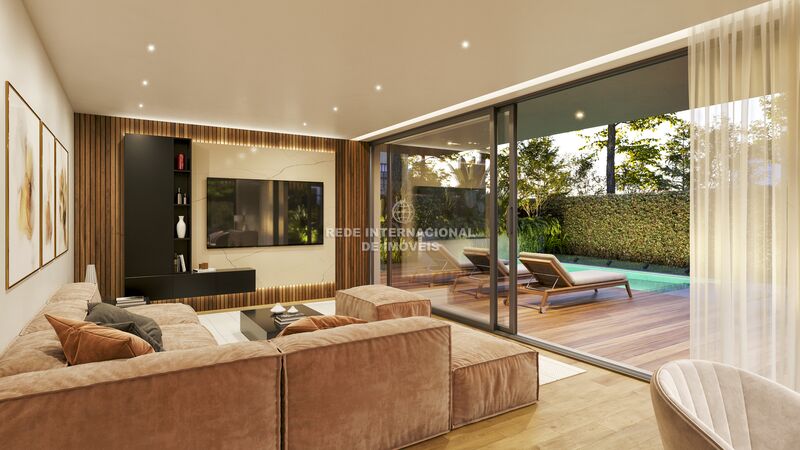 Apartamento T3 Estoril Cascais - ar condicionado, vidros duplos, ténis, piscina, jardim, cozinha equipada, garagem, piso radiante