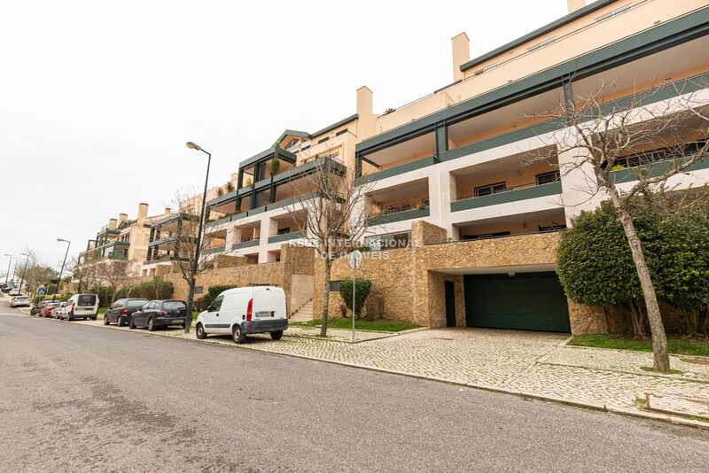 Apartment 1 bedrooms Renovated Belas Sintra - terrace, kitchen, balcony, central heating, store room, swimming pool, garage, parking space