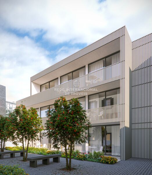 Apartamento novo T0 São Pedro Funchal - condomínio fechado, condomínio privado, vidros duplos, terraços, jardim, varandas, cozinha equipada