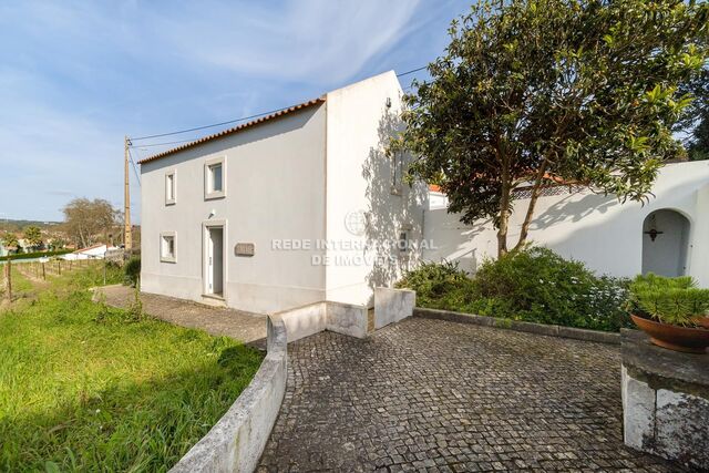 Farm with house V1 Colares Sintra - balcony, terraces, swimming pool, fireplace, terrace, air conditioning, garden, equipped, store room, kitchen