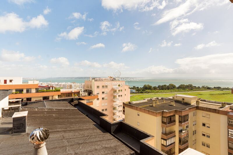 апартаменты T3 с видом на море Oeiras - подсобное помещение, экипированная кухня, терраса, гараж, вид на море, камин, система кондиционирования