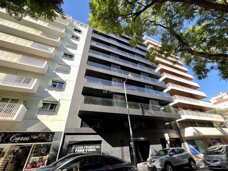 апартаменты элитная T2 Avenidas Novas Lisboa - система кондиционирования, экипированная кухня, веранда, сад, двойные стекла, термоизоляция