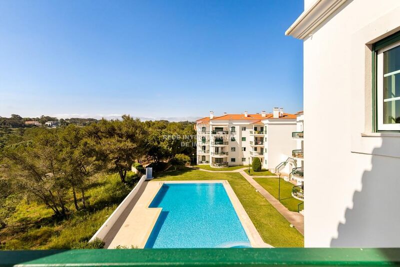 Apartment T4+1 Luxury Cascais - fireplace, double glazing, parking lot, radiant floor, turkish bath, terrace, garden, kitchen, swimming pool, store room, gardens, playground, air conditioning, balcony, attic, gated community, garage