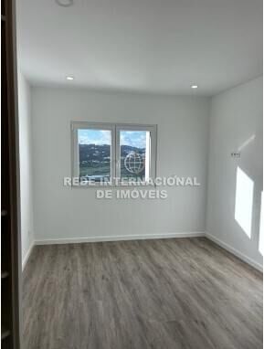 Apartment Modern T2 Colares Sintra - air conditioning, double glazing, kitchen