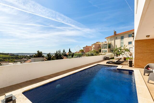 Casa/Vivenda V5 Alto do Lagoal Oeiras - piscina, lareira, jardim, ar condicionado