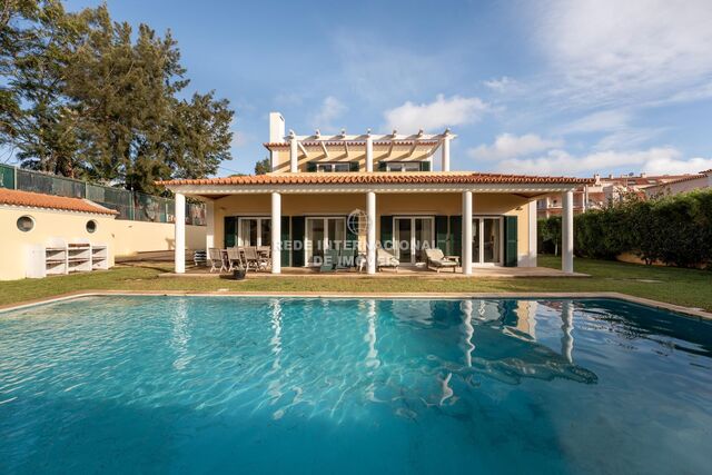 Moradia V5 Guia Cascais - jardim, lareira, piscina, garagem, varandas