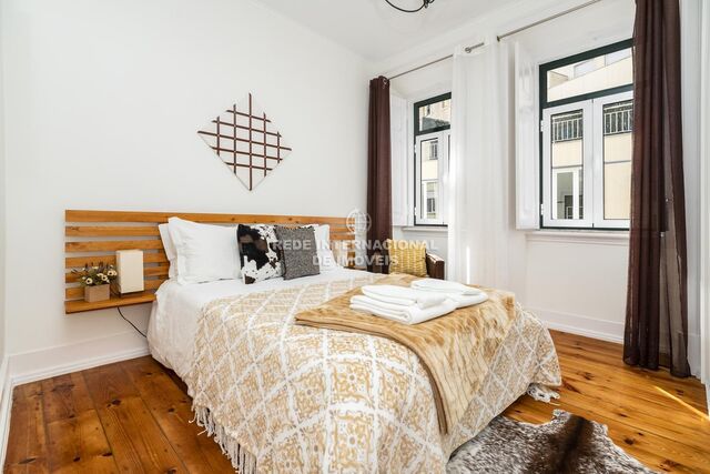 Apartment T3 Refurbished Avenida da Liberdade Santo António Lisboa - lots of natural light, air conditioning