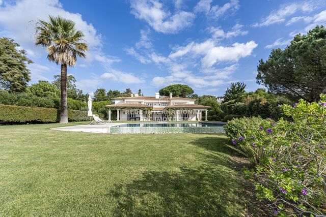 Moradia V7 Alcabideche Cascais - jardins, garagem, banho turco, piscina, lareira, sauna, varandas