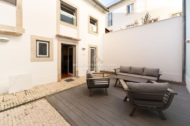 Apartamento Duplex T1 Santa Isabel Lisboa - terraço, jardim