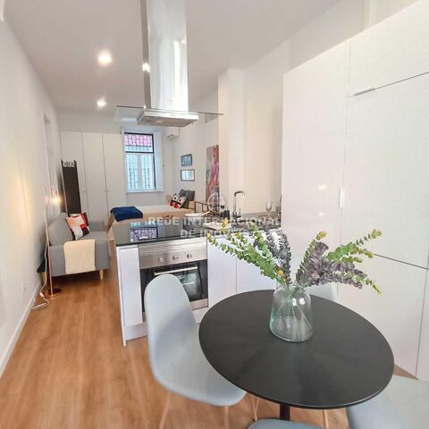 Apartment Refurbished 0 bedrooms São Vicente São Vicente de Fora Lisboa - furnished, double glazing