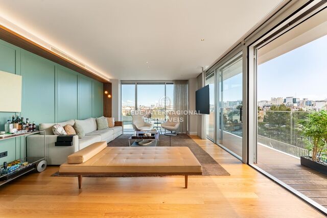 Apartment Luxury T4 Sete Rios Avenidas Novas Lisboa - garden, swimming pool, sauna, air conditioning, store room, turkish bath, balconies, balcony, equipped