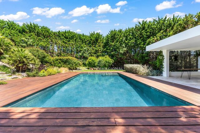 Moradia V5 Sintra - alarme, garagem, cozinha equipada, banho turco, ar condicionado, jardim, sauna, terraço, piscina