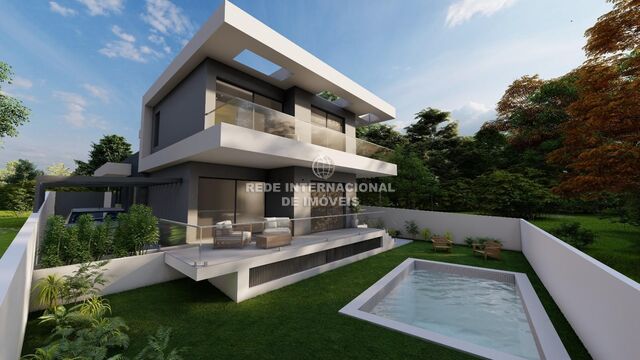 House 4 bedrooms Cascais - balconies, air conditioning, swimming pool, solar panels, garden, heat insulation, balcony